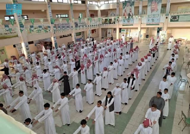 الأحد.. 7:15 للاصطفاف و7:30 للحصة الأولى في مدارس الباحة