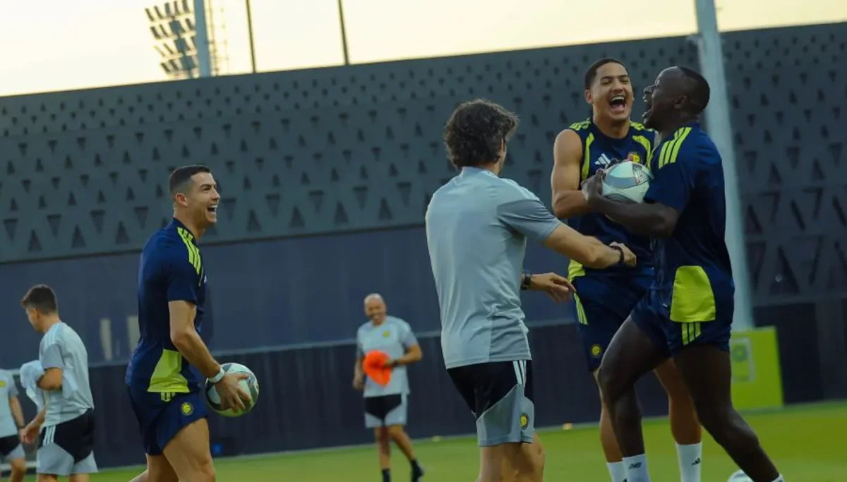 النصر يصطدم بالخلود في دوري روشن السعودي... الموعد والقنوات الناقلة