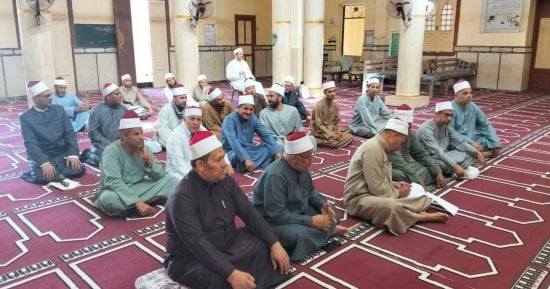 إدارات الأوقاف الفرعية بشمال سيناء تعقد اجتماعاتها الدورية بالأئمة