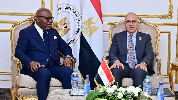 تعاون بين الري ووزارة الطاقة بالكونغو في مجال الموارد المائية
