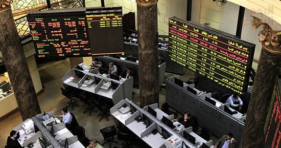 خسائر بمحفظة مستثمري البورصة..أسهم الكبار تفقد 2.8% من قيمتها في أسبوع