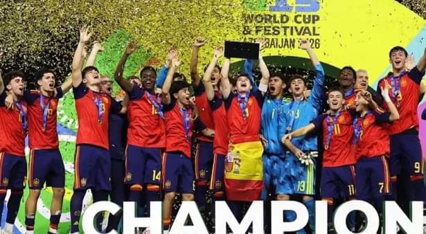 منتخب إسبانيا يتوج بلقب النسخة الأولى من كأس العالم ومهرجان فيفا تحت 15 عاما في أذربيجان