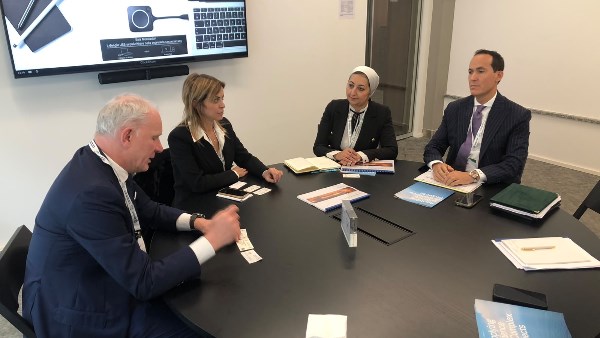 رئيس هيئة الاستثمار يبحث فرص التعاون في إدارة منظومة المياه والخدمات اللوجستية