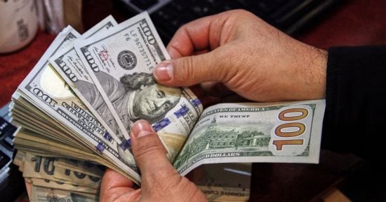 مقارنة أسعار الدولار اليوم الجمعة.. المركزي والأهلي وCIB والإسكندرية