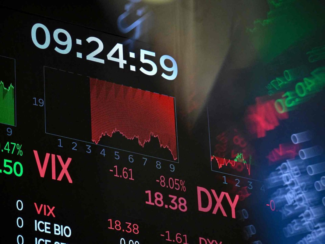 ناسداك يعمق خسائره ويتراجع بأكثر من 3% وسط انهيار أسهم التكنولوجيا