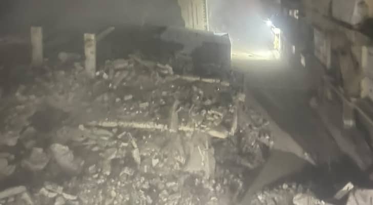 قوات الاحتلال تقصف منزلا سكنيا في حي الصفطاوي شمال غزة