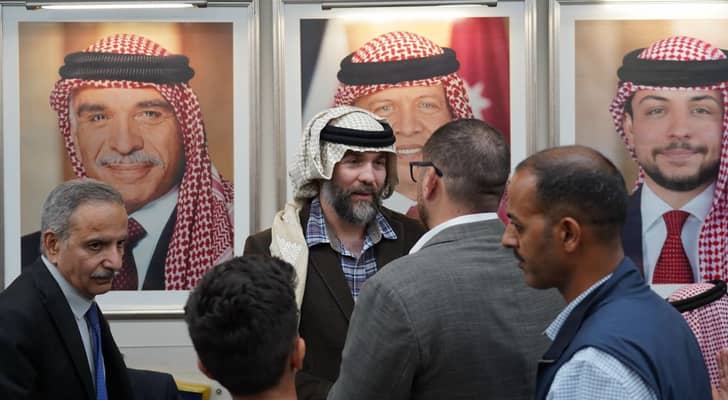 الأمير هاشم بن الحسين يقدم واجب العزاء بشهداء كنيسة حمود في ديوان أبناء الكرك بدابوق