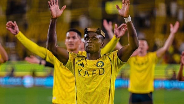 ماني يواصل التألق مع النصر.. 91 مساهمة تهديفية في مشواره مع العالمي