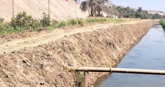 أسوان تستعد للسيول بـ37 مخرًا و22 سدًا ورفع جاهزية المستشفيات.. صور