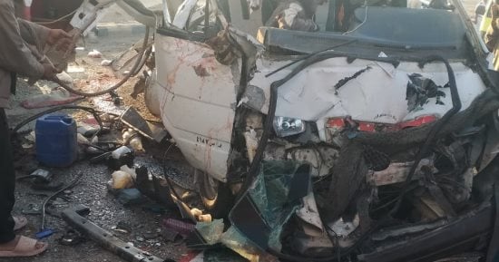 معاينة لموقع حادث الأوسطي وتحديد حجم تلفيات السيارتين بعد مصرع 8 أشخاص