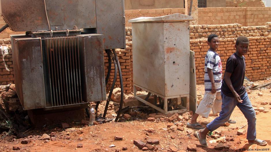 مهاجمة شبكات الكهرباء في السودان.. كارثة صحية واقتصادية تلوح في الأفق